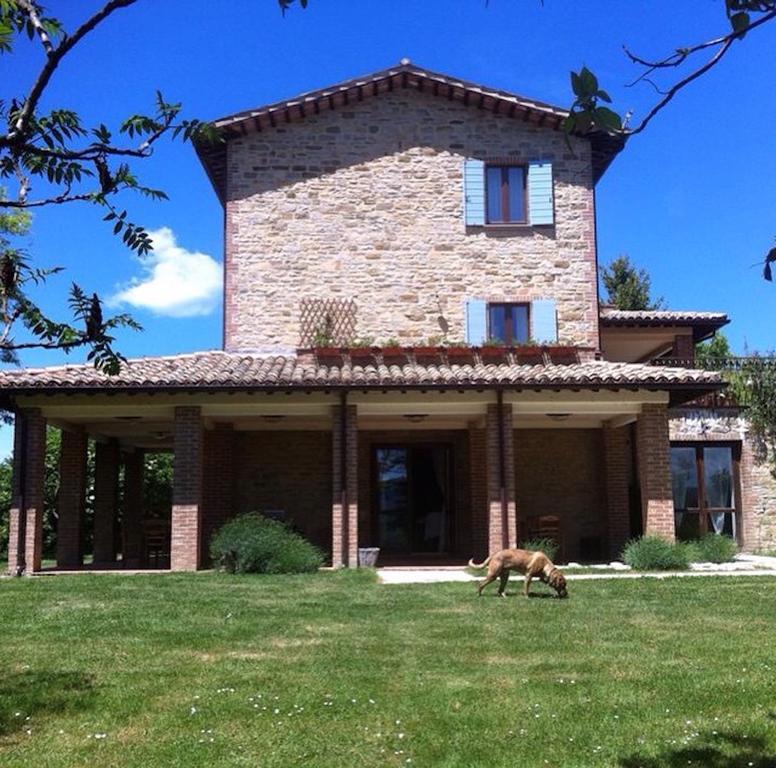 Agriturismo La Corte Del Lupo โนเชราอุมบรา ภายนอก รูปภาพ